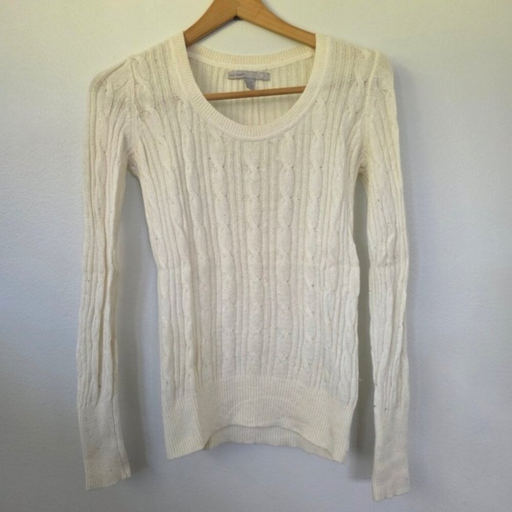 Old Navy Cream Cable Knit Cream Sweater